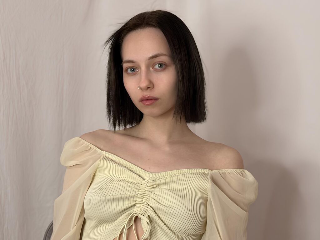 EmilyRata></p>

       
    </div>
    </div>
</div>
<div class=